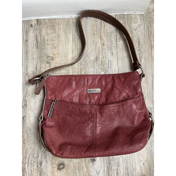Stone Mountain Accessories Handbags - Stone Mountain Shoulder Bag Red Leather Vintage Y2K Brown Accent Purse